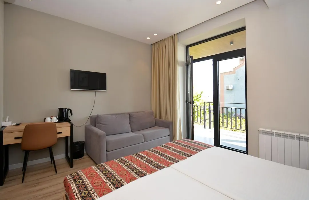 Andor Hotel-1